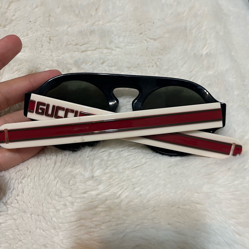 Gucci glasses